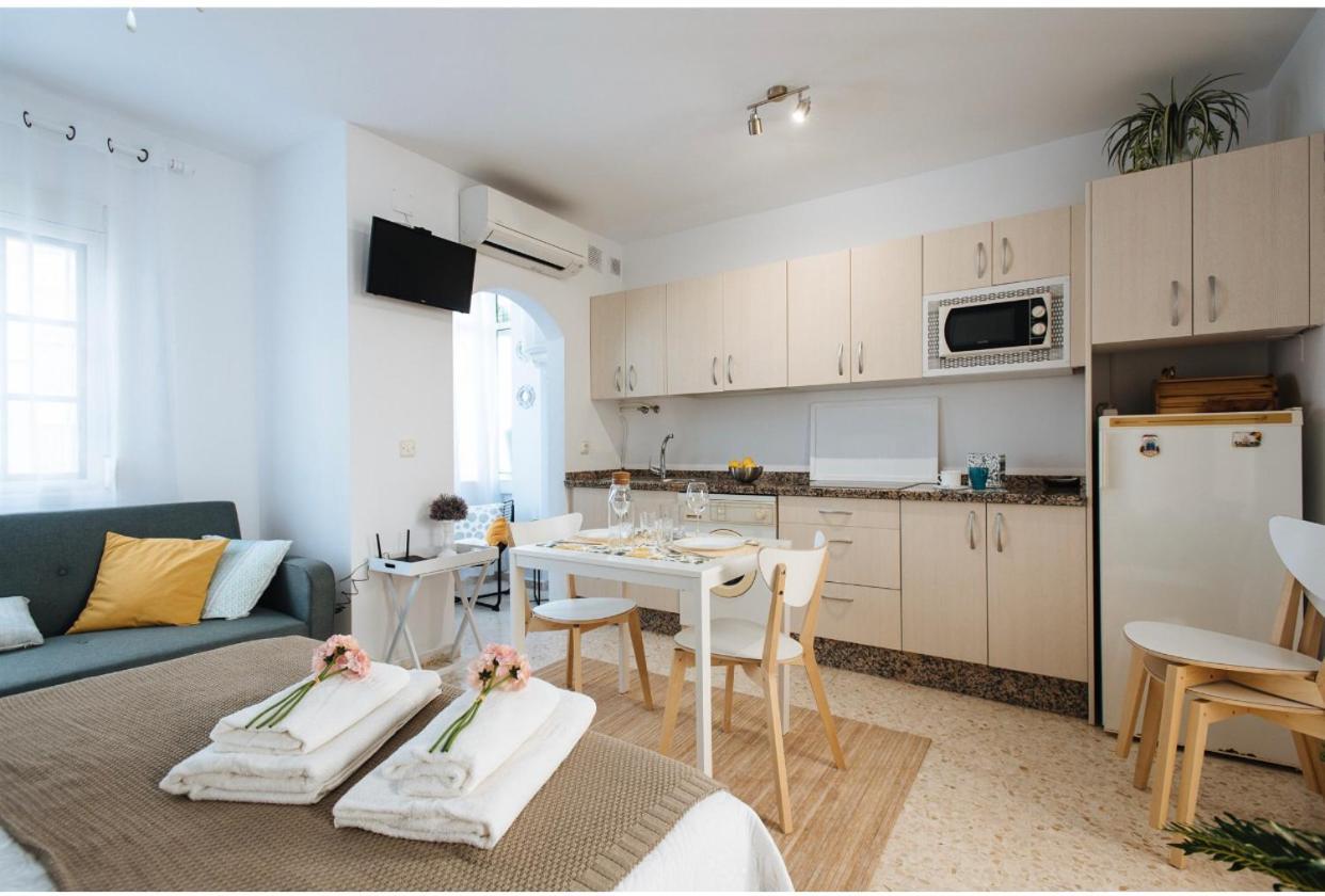 Lyrioshomes Chipiona Beach Екстериор снимка