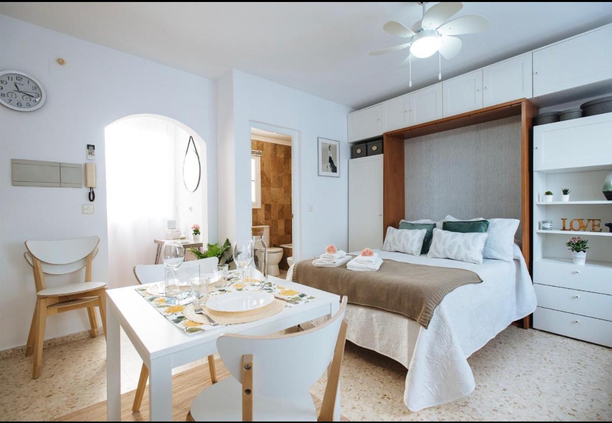 Lyrioshomes Chipiona Beach Екстериор снимка