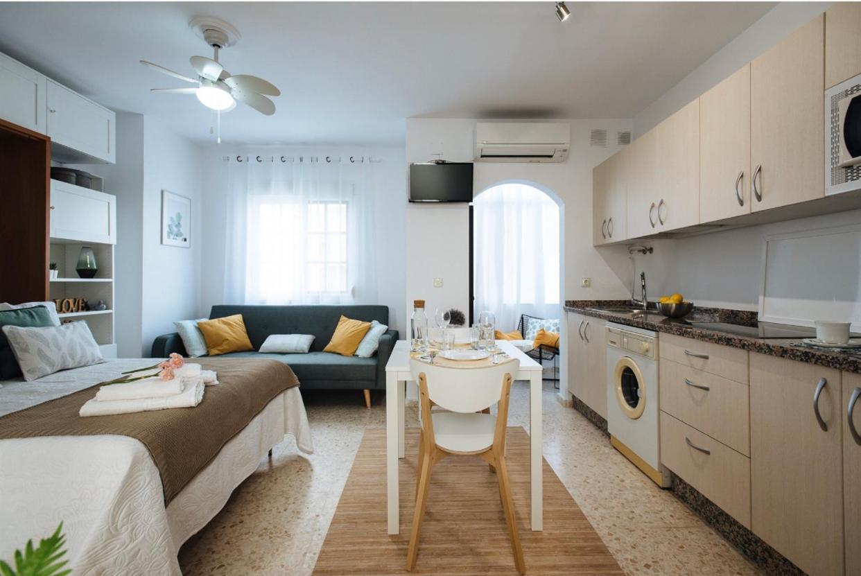 Lyrioshomes Chipiona Beach Екстериор снимка